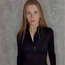 Carla Fernández - Compradora de Facebook